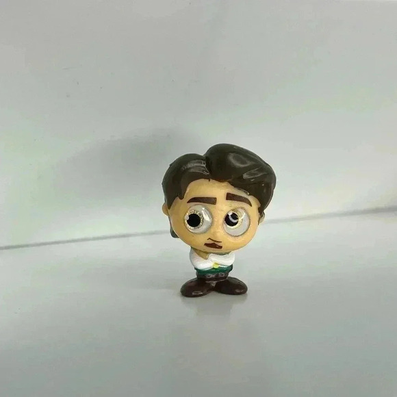 Disney Doorables: Series 4 Rare Figurine – Tangled – Flynn Rider - Picture 4 of 6